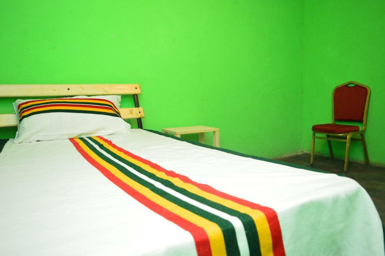 Chef Wondim Backpackers Hostel Gonder Exterior foto